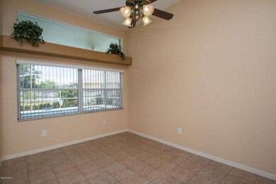 Formal living or dining room