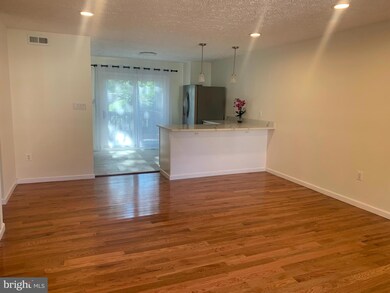 18707 Winding Creek Place, Germantown, MD 20874 - photo 5