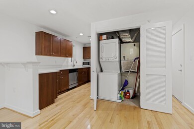 732 Lamont St NW unit 201, Washington, DC 20010 - photo 5