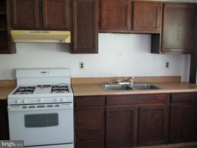 3220 Kingsley St, Baltimore, MD 21229 - photo 7