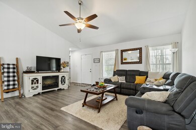 825 Arrowhead Rd, Front Royal, VA 22630 - photo 7