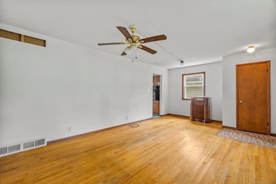 7068 N 38th Ct, Milwaukee, WI 53209 - photo 5