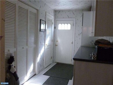 107 Brookthorpe Terrace, Broomall, PA 19008 - photo 7