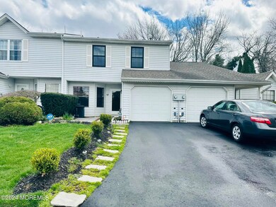 17 Mainsail Square, Freehold, NJ 07728 - photo 2