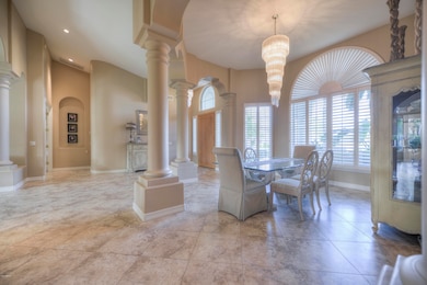 007_Foyer-Dining