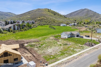 7_Lot-Aerial-Overview_1800x1200_4227180