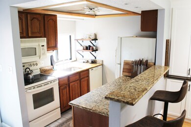 85 Fairway Dr unit 2, Ashland, NH 03217 - photo 4