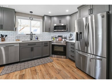 701 S 68th Place, Springfield, OR 97478 - photo 7