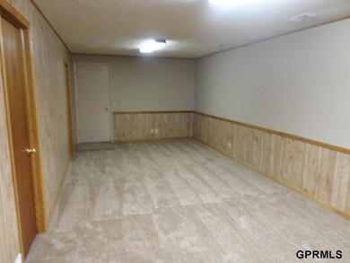 4644 N 127th St, Omaha, NE 68164 - photo 5