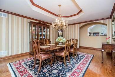 005-Dining_Room-