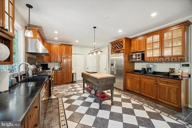 972 Smithbridge Rd, Glen Mills, PA 19342 - photo 3