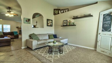 Entry/Living Rm