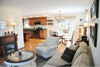 27 Llewellyn St, Lowell, MA 01850 - photo 3