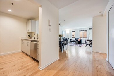 Bay Square unit 306, Cambridge, MA 02139 - photo 5