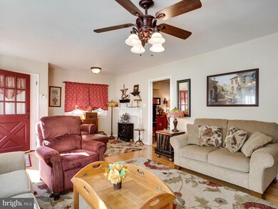 8002 Laurel Bowie Rd, Bowie, MD 20715 - photo 5