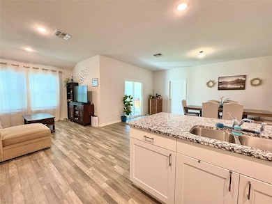 1010 Starfish Dr, Bay City, TX 77414 - photo 4