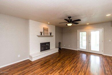 2046 E Downing St AZ-7