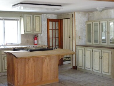 12 Crescent St, Keene, NH 03431 - photo 7