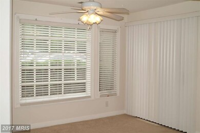 12225 Fairfield Hse Dr unit 100C, Fairfax, VA 22033 - photo 4