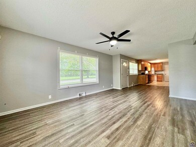 4006 SW Shunga Dr, Topeka, KS 66614 - photo 3