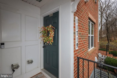 11719 Emerald Green Dr unit 904C, Clarksburg, MD 20871 - photo 3