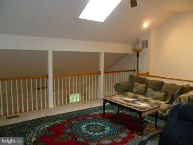 10937 Brewer House Rd, Rockville, MD 20852 - photo 6