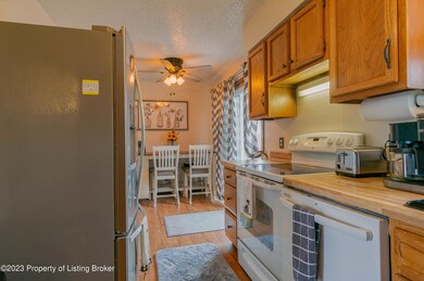 764 3rd Ave W (24 of 24)