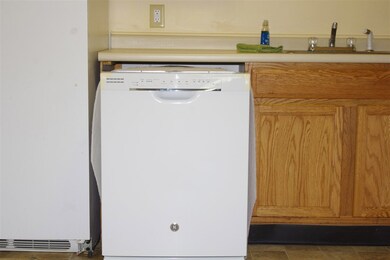 173 Lita Ln, Newmarket, NH 03857 - photo 3