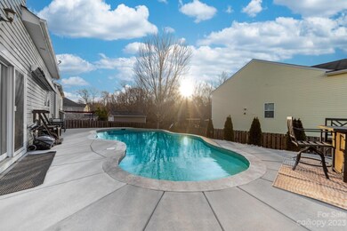 1520 Taryn Ln, Clover, SC 29710 - photo 2