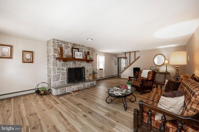 404 E 4th St, Boyertown, PA 19512 - photo 6