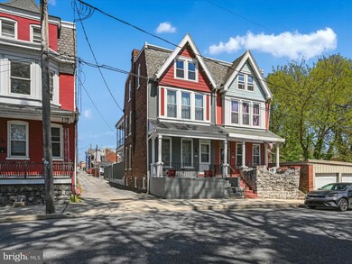 125 N 2nd St, Columbia, PA 17512 - photo 4