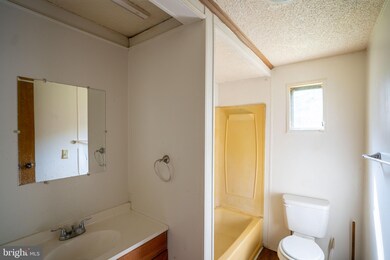 2342 Copp Rd, Strasburg, VA 22657 - photo 6