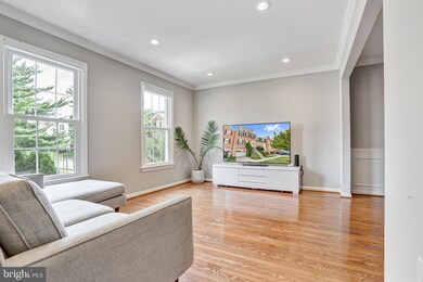 2002 Pieris Ct, Vienna, VA 22182 - photo 2