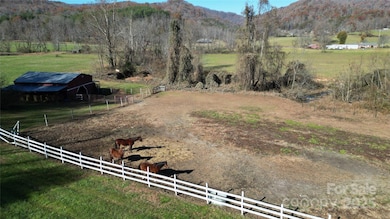 234 Hensley Rd, Marion, NC 28752 - photo 6