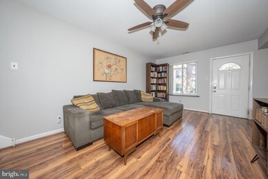 Altemus Farms unit J7, Brookhaven, PA 19015 - photo 3