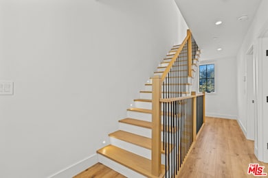 14535 Killion St, Sherman Oaks, CA 91411 - photo 7