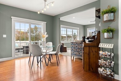 10 Schoolhouse Rd unit 10, Londonderry, NH 03053 - photo 4