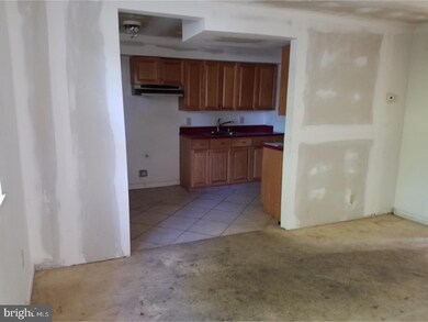 213 Glen Cove Rd, Darby, PA 19023 - photo 5