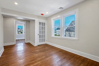 66 Lincoln Rd unit 2, Newton, MA 02458 - photo 2