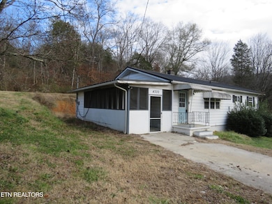 4330 Fulton Rd, Corryton, TN 37721 - photo 3