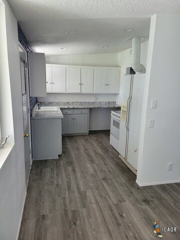 711 Stacey Ave, El Centro, CA 92243 - photo 5