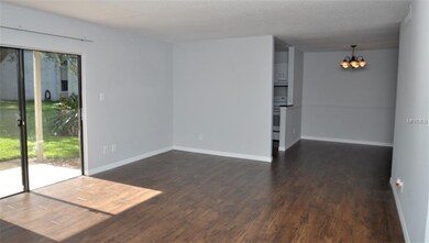 Living room / dining room