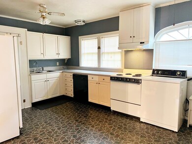 1315 9th Ave, Albany, GA 31707 - photo 5