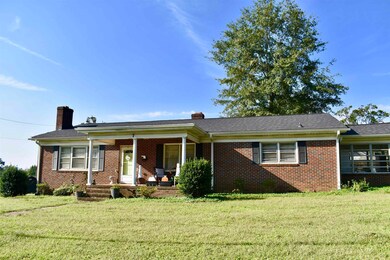 7 N Humphrey St, Inman, SC 29349 - photo 2