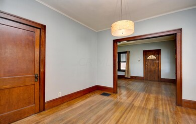 Dining Room (3)