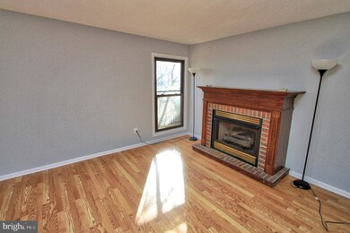 11 Enfield Dr, East Windsor, NJ 08520 - photo 4