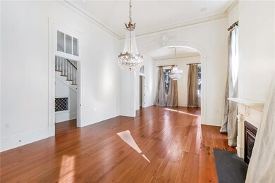 Dining room, looking towards front parlor