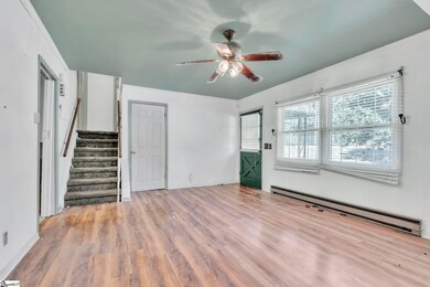 2 Queens St, Fountain Inn, SC 29644 - photo 3