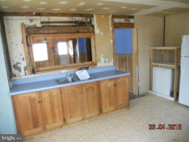 200 Saint Helena Ave, Dundalk, MD 21222 - photo 4