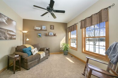 17626 W Teresa Ln, Brooklyn, WI 53521 - photo 4